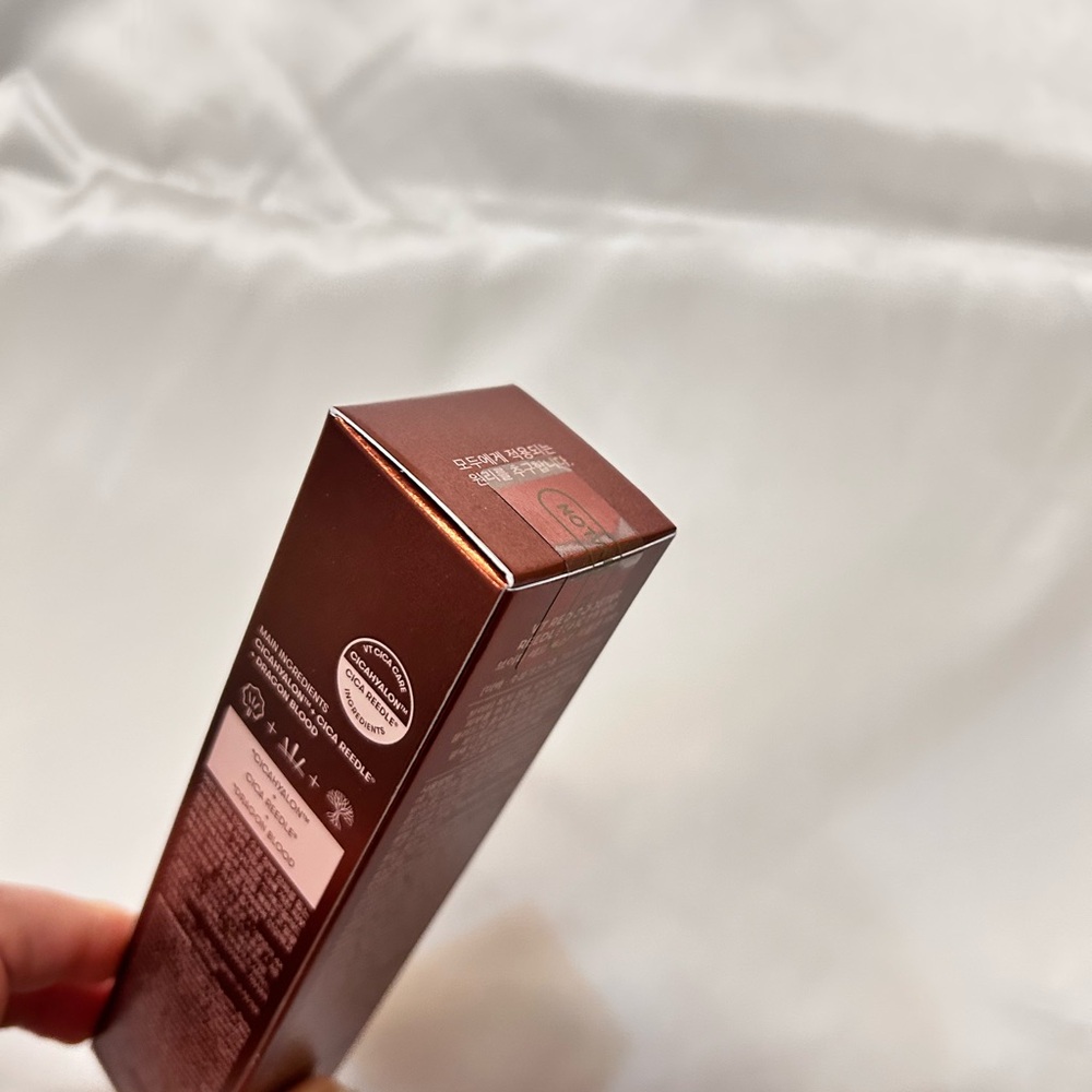 VT cosmetics Reedle shot essence bundle - Picture 12 of 16